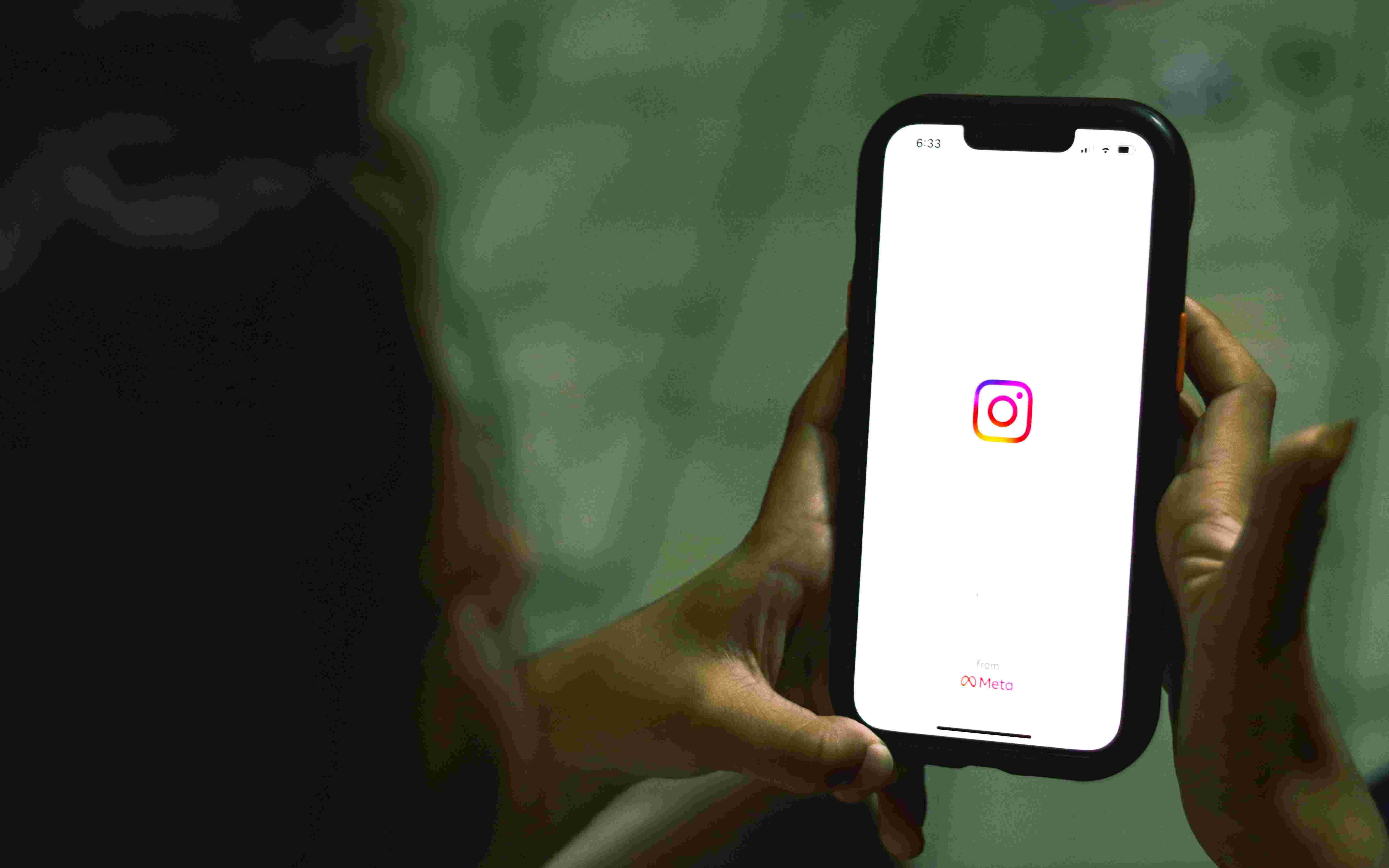 Meta открыла вакансию для контроля контента по Казахстану