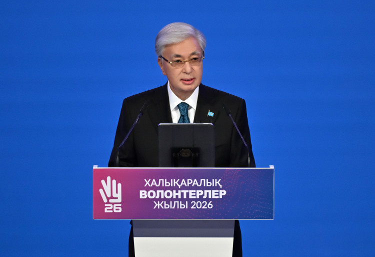 Токаев заявил о великодушии казахского народа и роли волонтеров в обществе