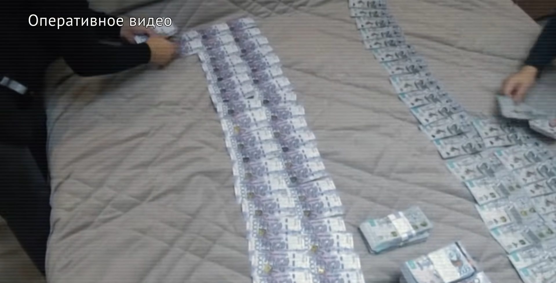 В Восточном Казахстане задержали двух влиятельных чиновников