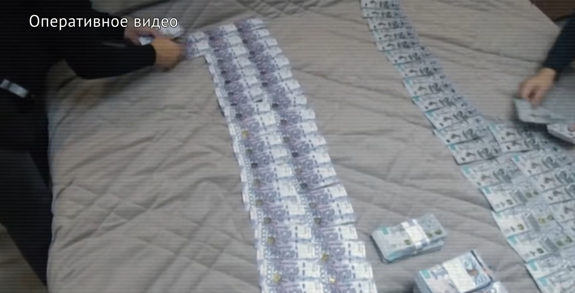 В Восточном Казахстане задержали двух влиятельных чиновников