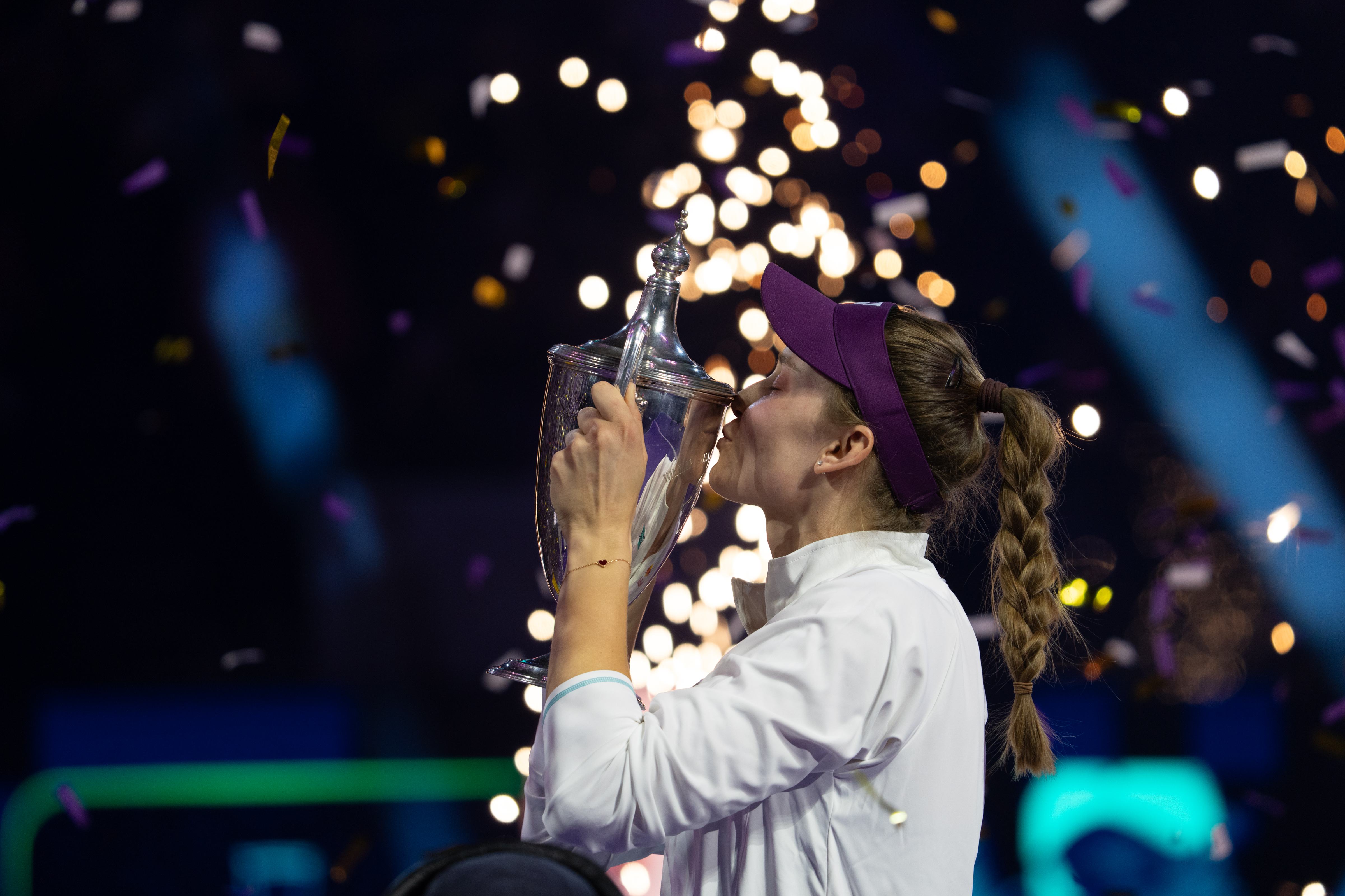 Рыбакина снова на вершине Елена принесла Казахстану второй титул Australian Open