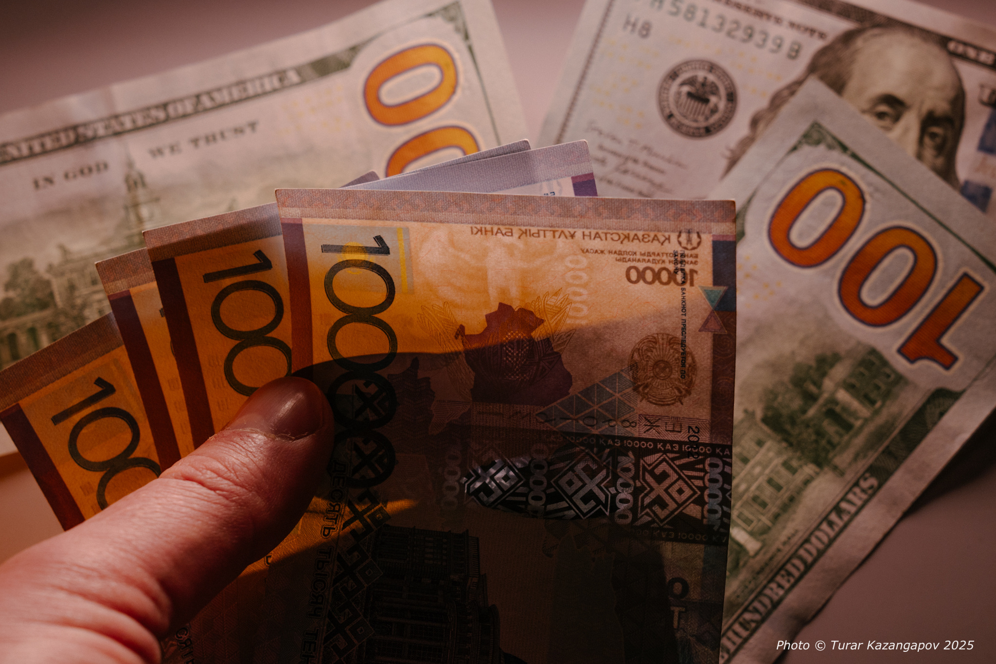 Сотни помощников людей с инвалидностью недополучали выплаты в Усть-Каменогорске