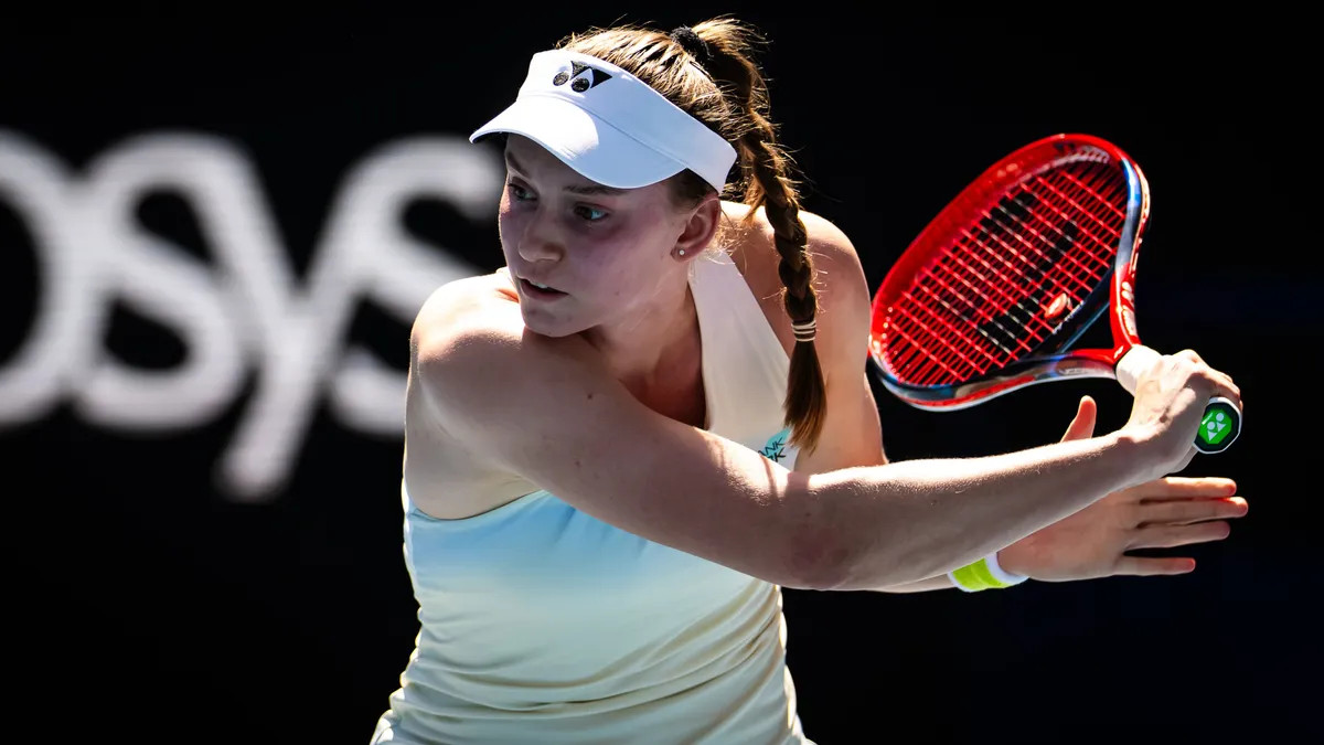Рыбакина обыграла 26-ю ракетку мира и вышла в четвертьфинал WTA 1000