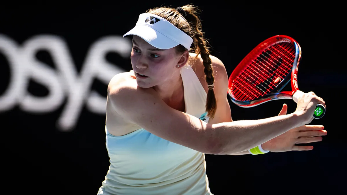 Рыбакина обыграла 26-ю ракетку мира и вышла в четвертьфинал WTA 1000