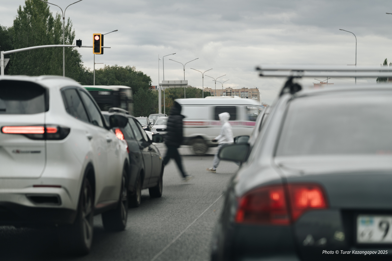 Водителям в Казахстане хотят давать скидки за аккуратную езду