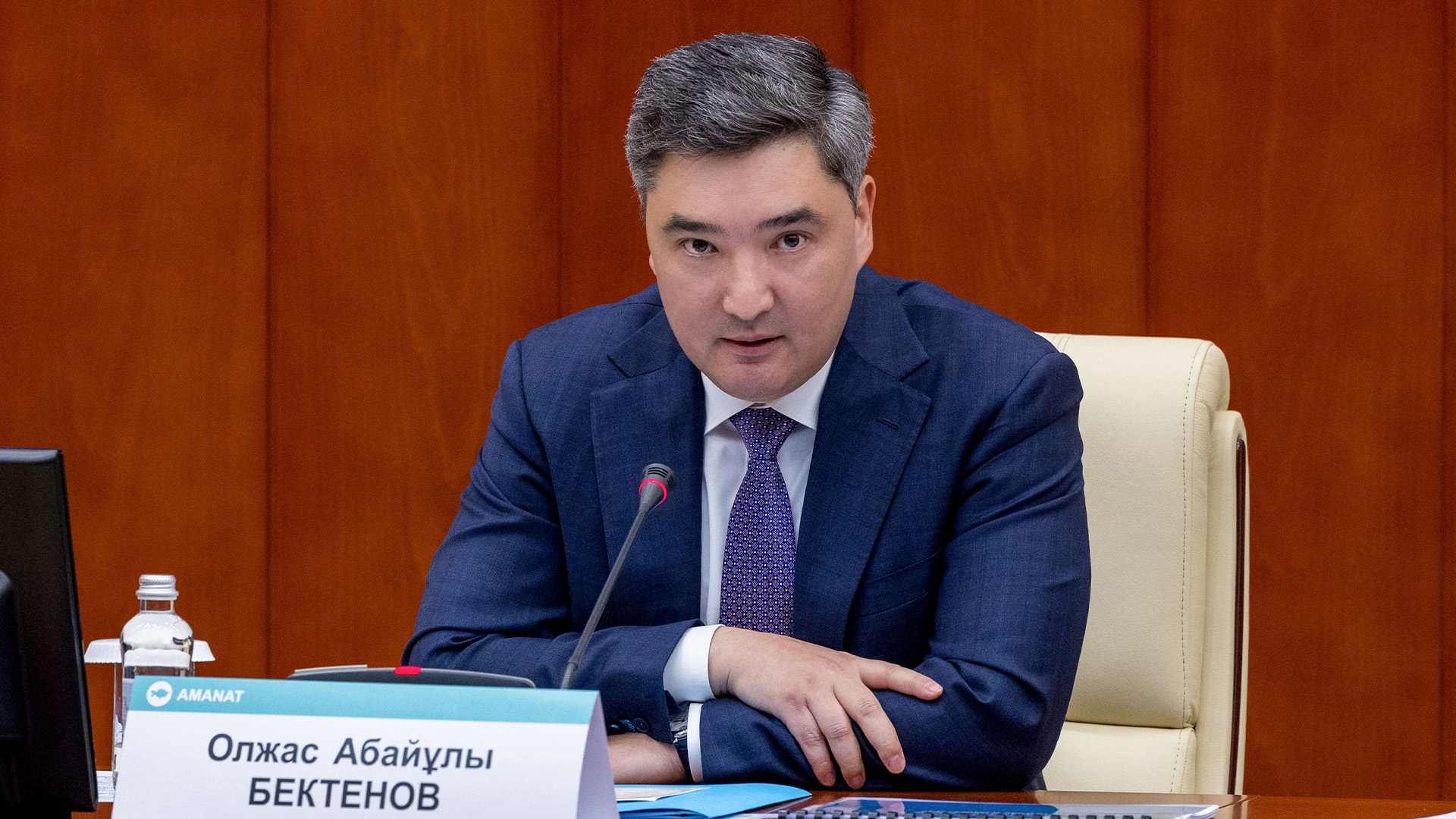 Бектенов: доля обрабатывающей промышленности в ВВП превысила добывающий сектор