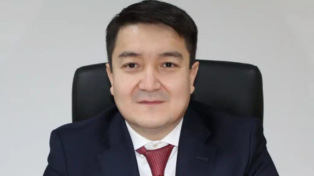Токаев освободил Шолпанкулова от должности зампреда Нацбанка