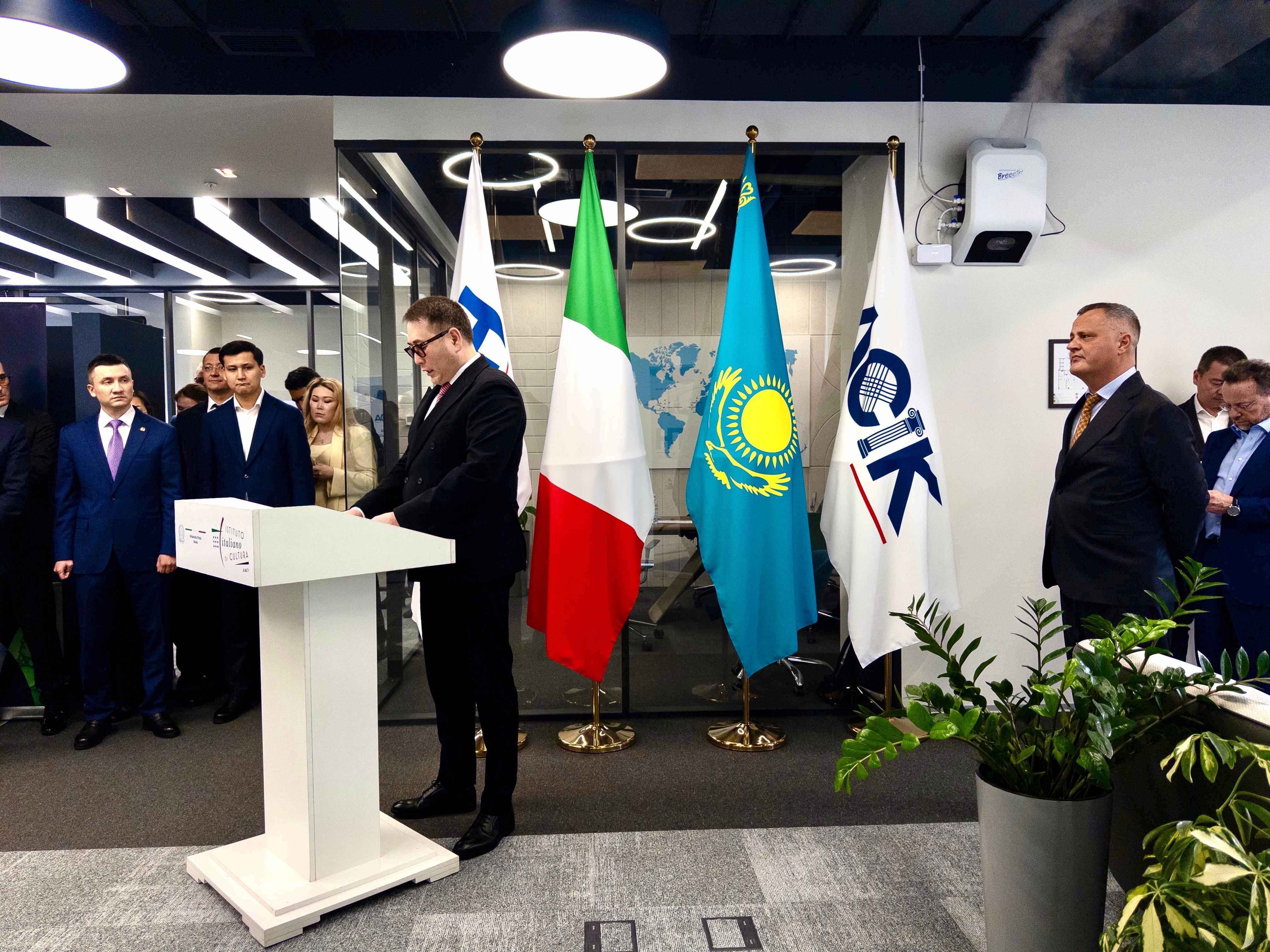 В Алматы открыли казахстанско-итальянский торговый дом. Бизнесу обещают быстрые контракты