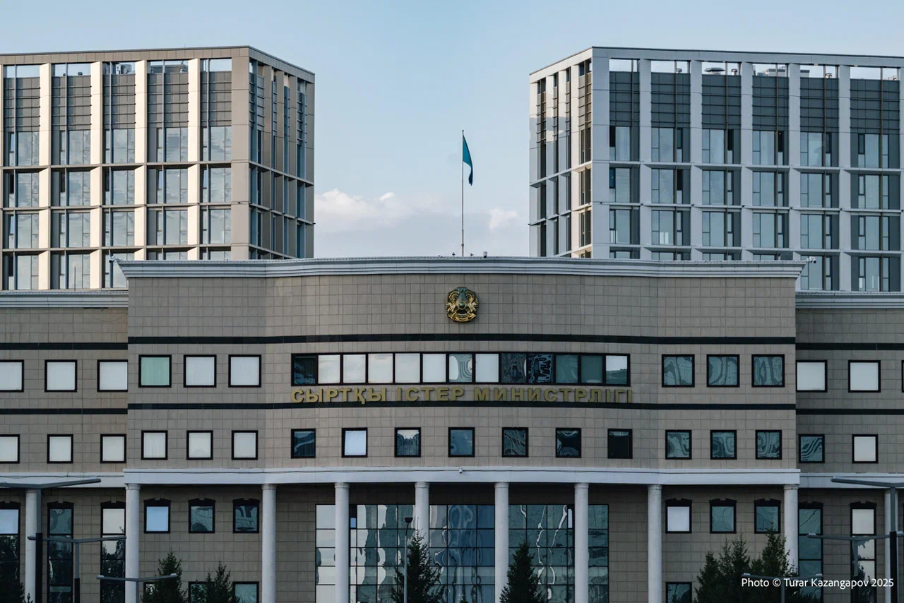 МИД обратился к казахстанцам на фоне войны Пакистана с Афганистаном