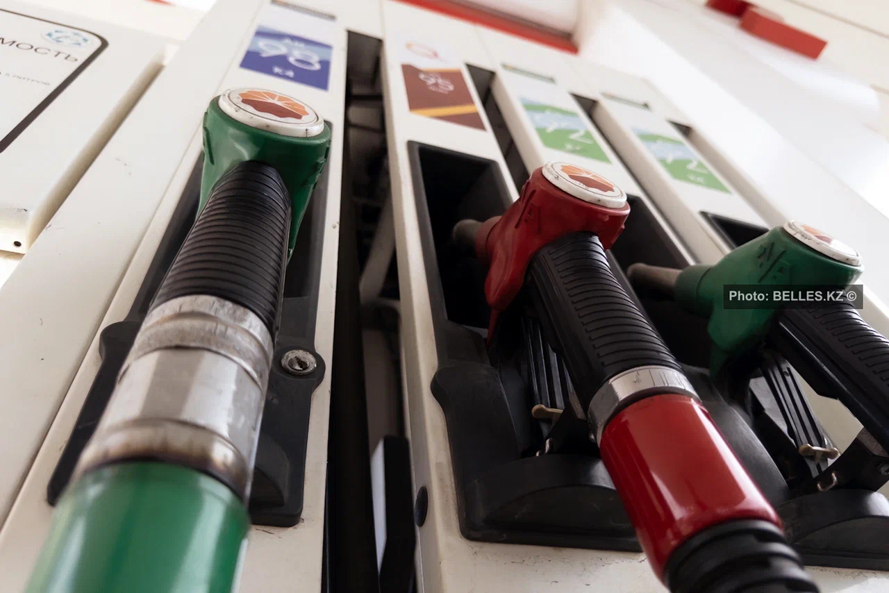 Сколько стоит бензин в крупных городах Казахстана