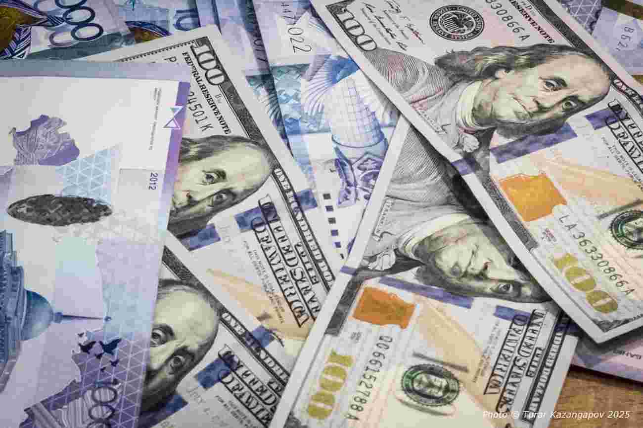 Курс доллара на KASE составил 441,88 тенге по итогам торгов 25 сентября