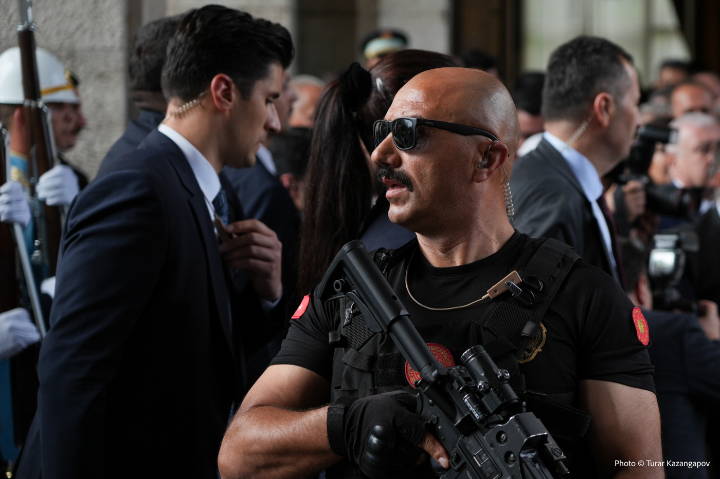 Баллистическую ракету из Ирана перехватили в небе над Турцией