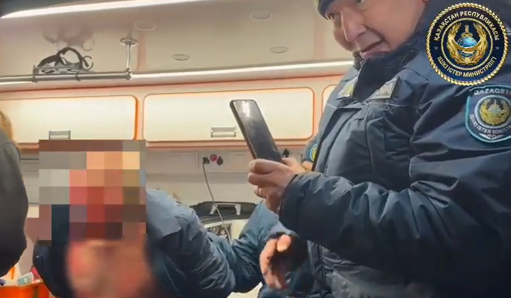 Поджог в Шахтинске: полиция показала кадры задержания подозреваемого