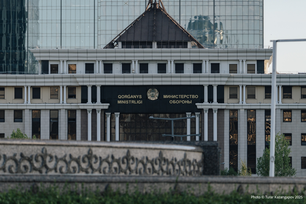 В Минобороны РК объяснили, освободят ли геев от службы в армии