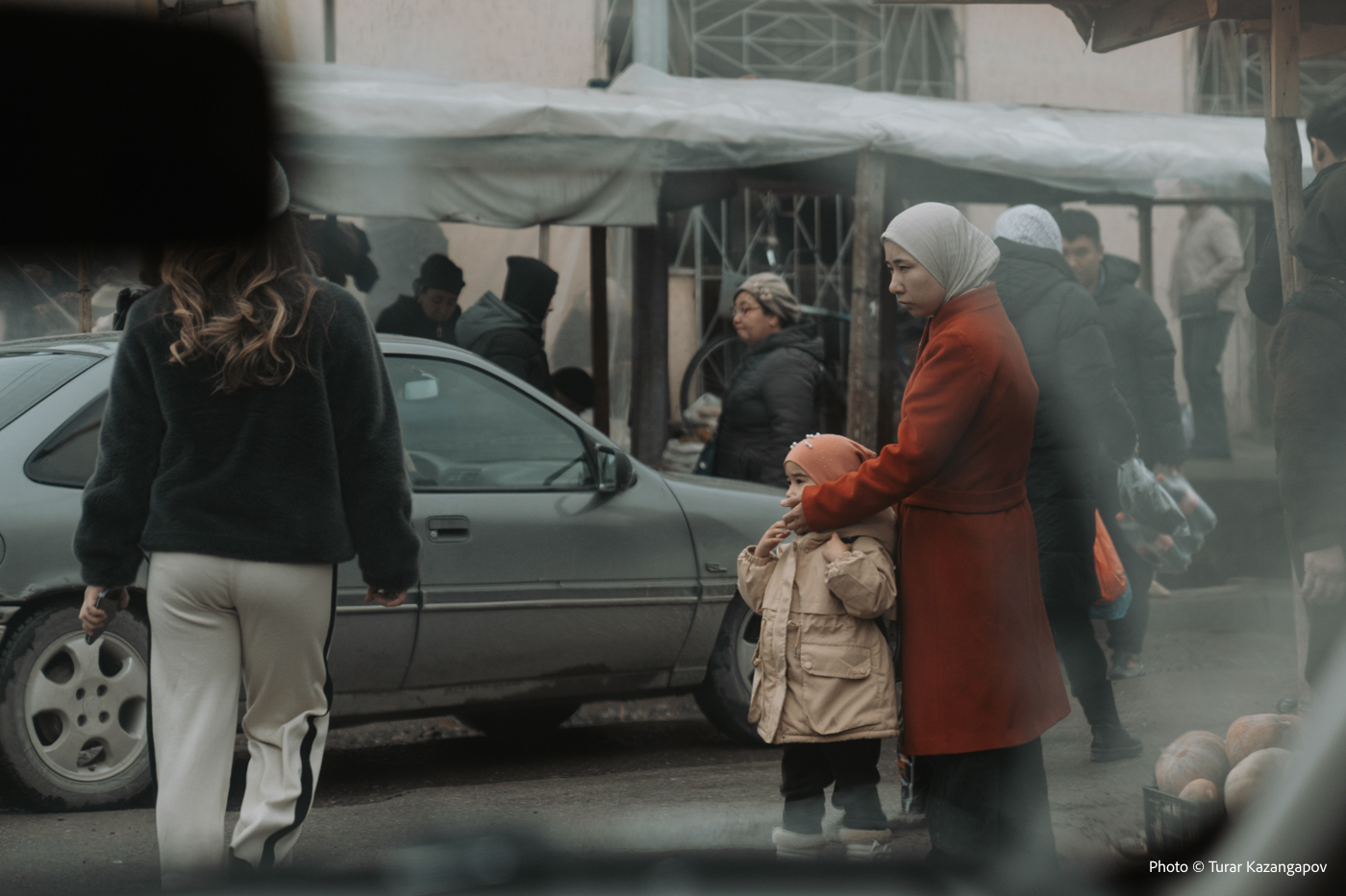 Казахстанцы продолжают брать кредиты, несмотря на рост ставок