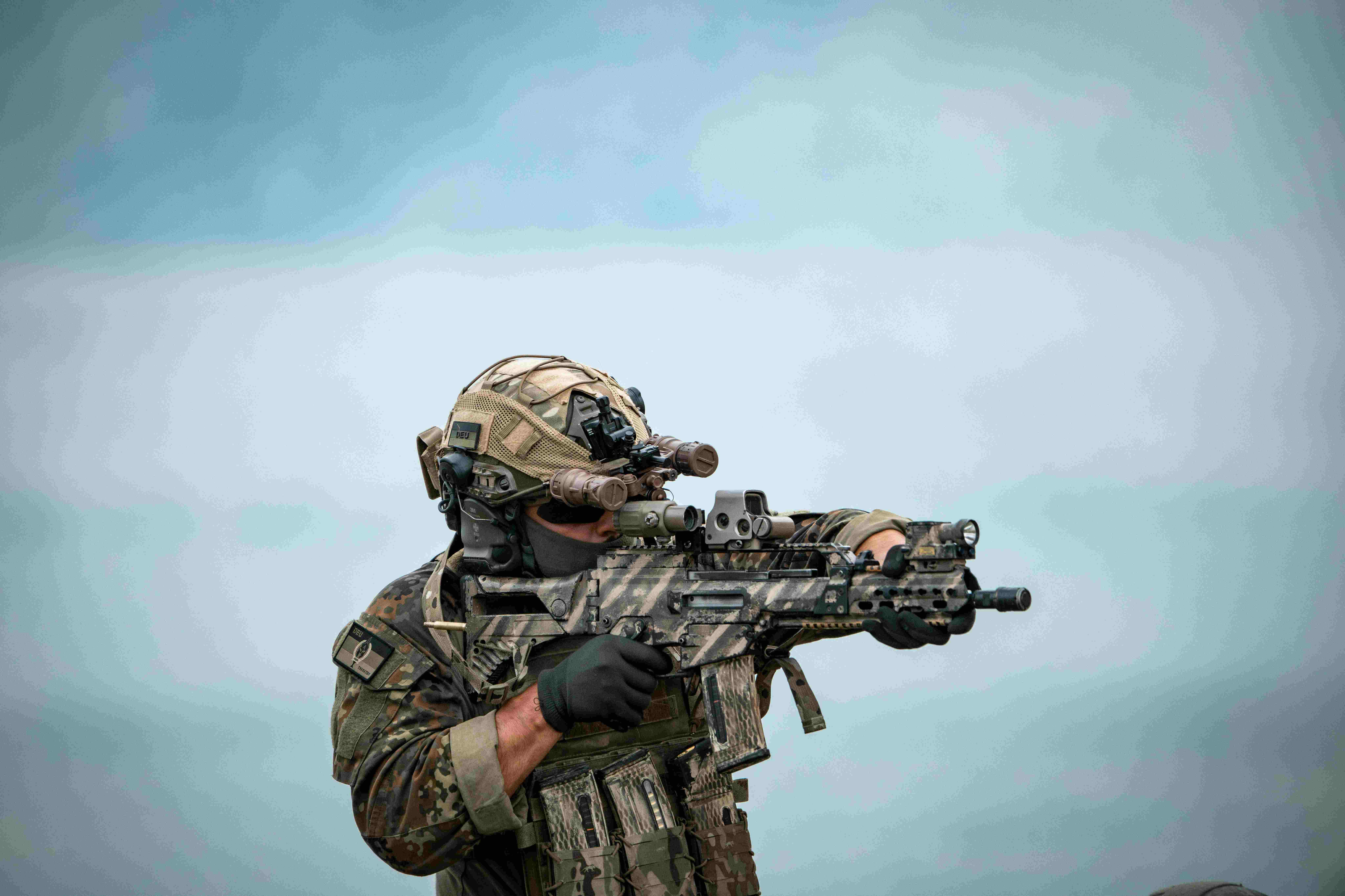 США задействовали более 50 тысяч военных в операции против Ирана