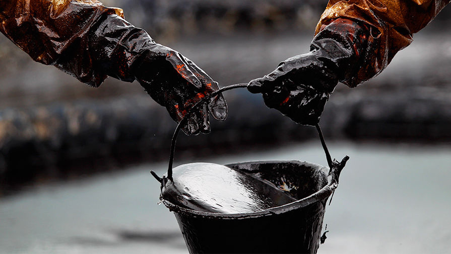 Нефть резко подорожала после атаки на танкеры в Персидском заливе