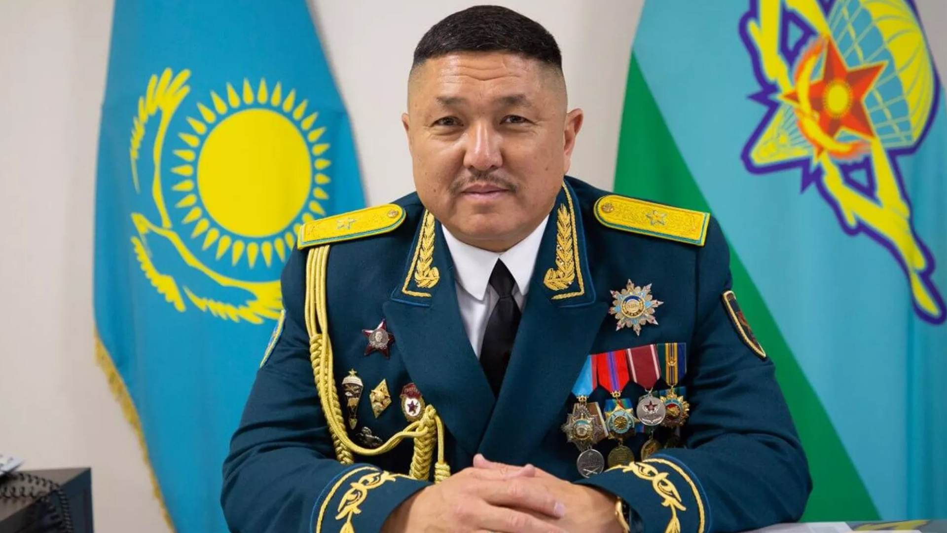 Алмаз Джумакеев назначен заместителем министра обороны РК