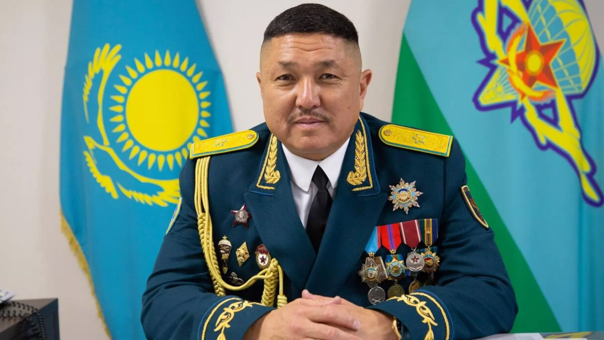 Алмаз Джумакеев назначен заместителем министра обороны РК