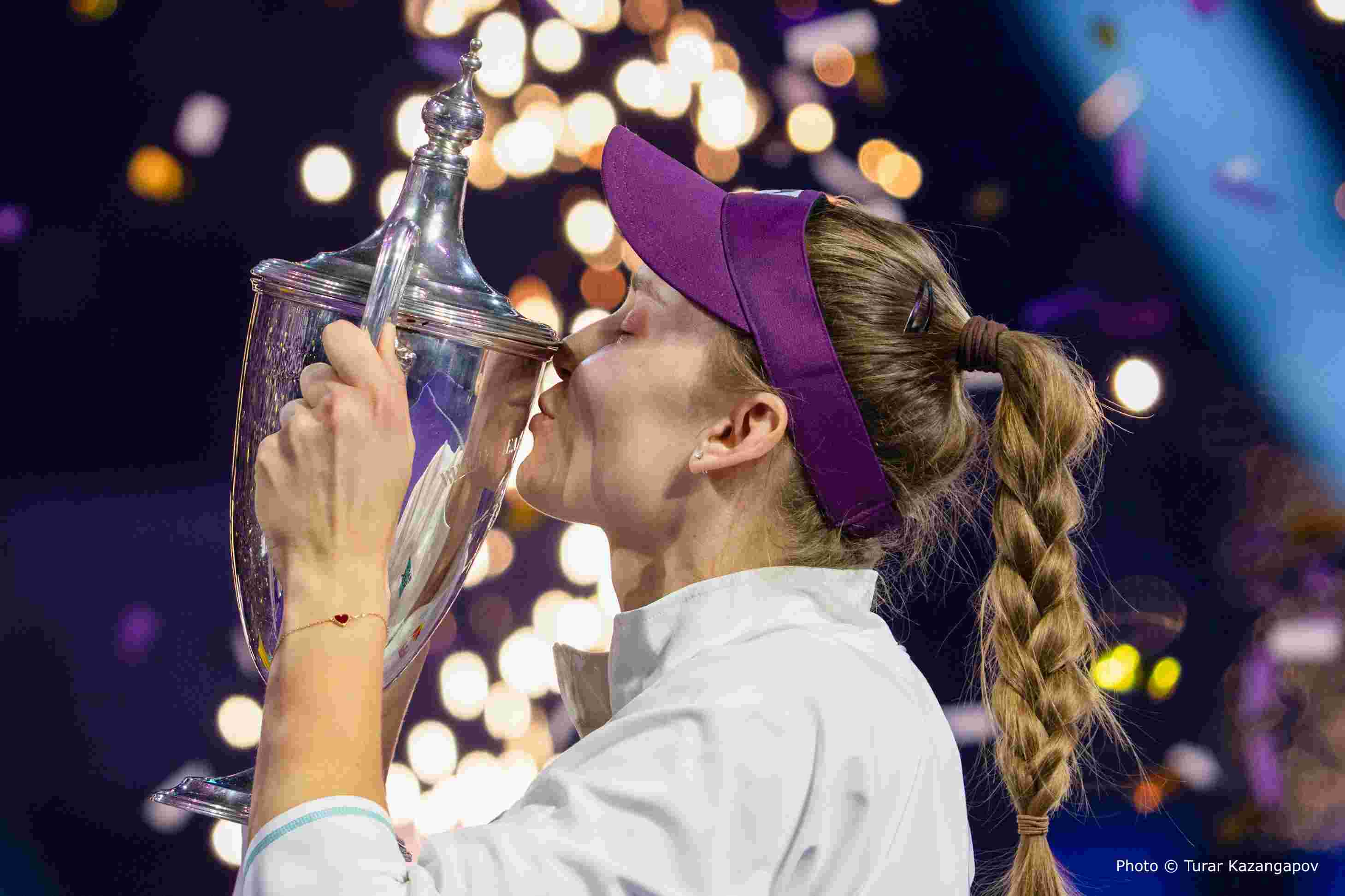 Рыбакина выиграла турнир WTA 500 в Штутгарте