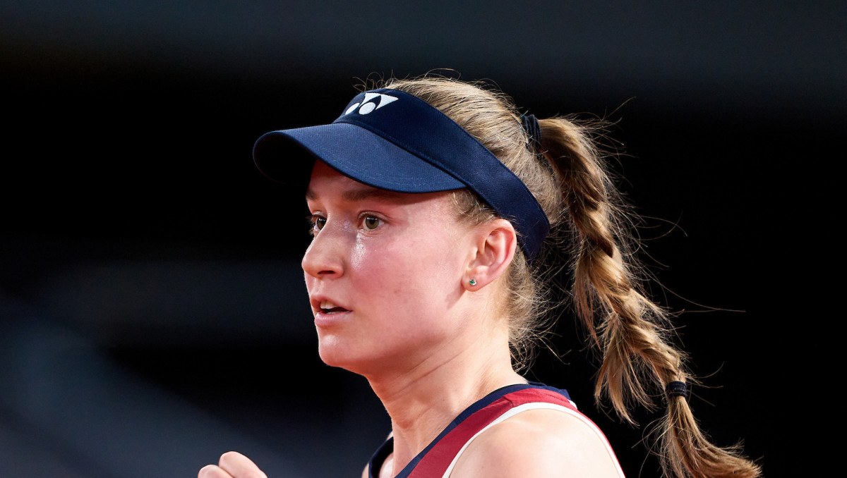 Рыбакина вылетела с турнира в Риме, проиграв Свитолиной