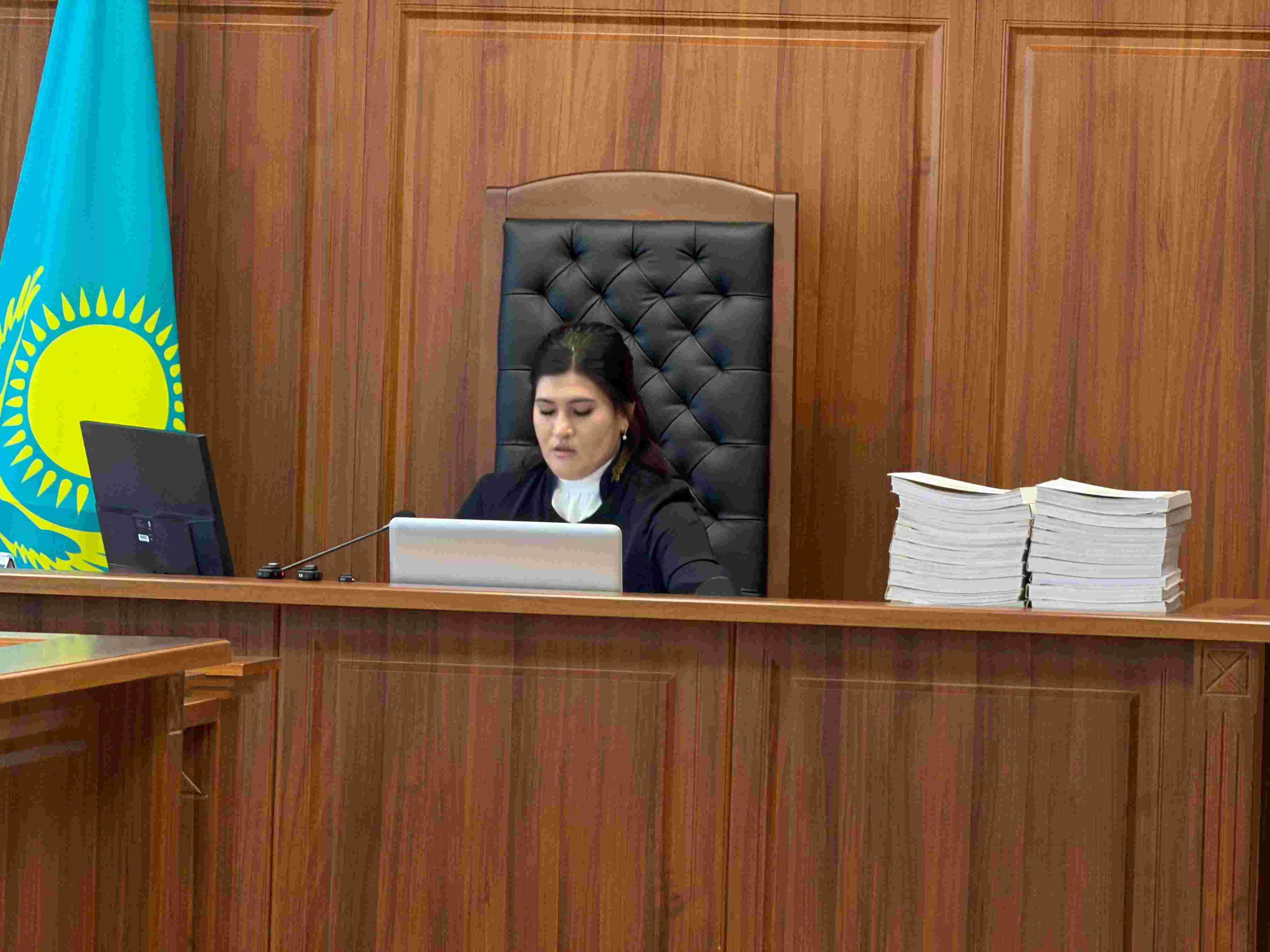 Подозреваемый в убийстве семьи в Атырау полностью признал вину