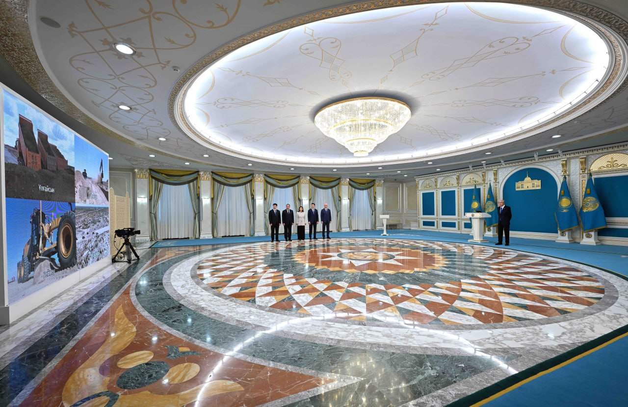 Новая трасса сократит путь грузов из Китая в Европу на тысячу километров