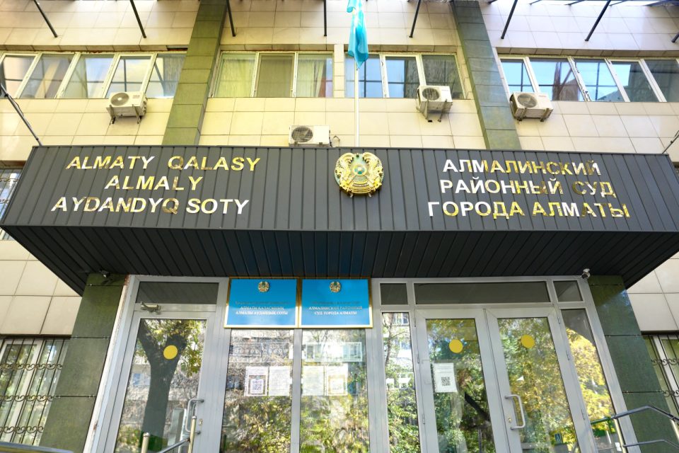 Фигурант дела Санжара Бокаева отказался от адвоката прямо во время суда